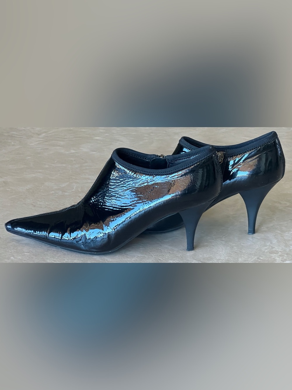 Vintage Prada Black Patent Pointed Toe Zip Heels Pumps Italy Size 38.5 - Picture 3 of 7